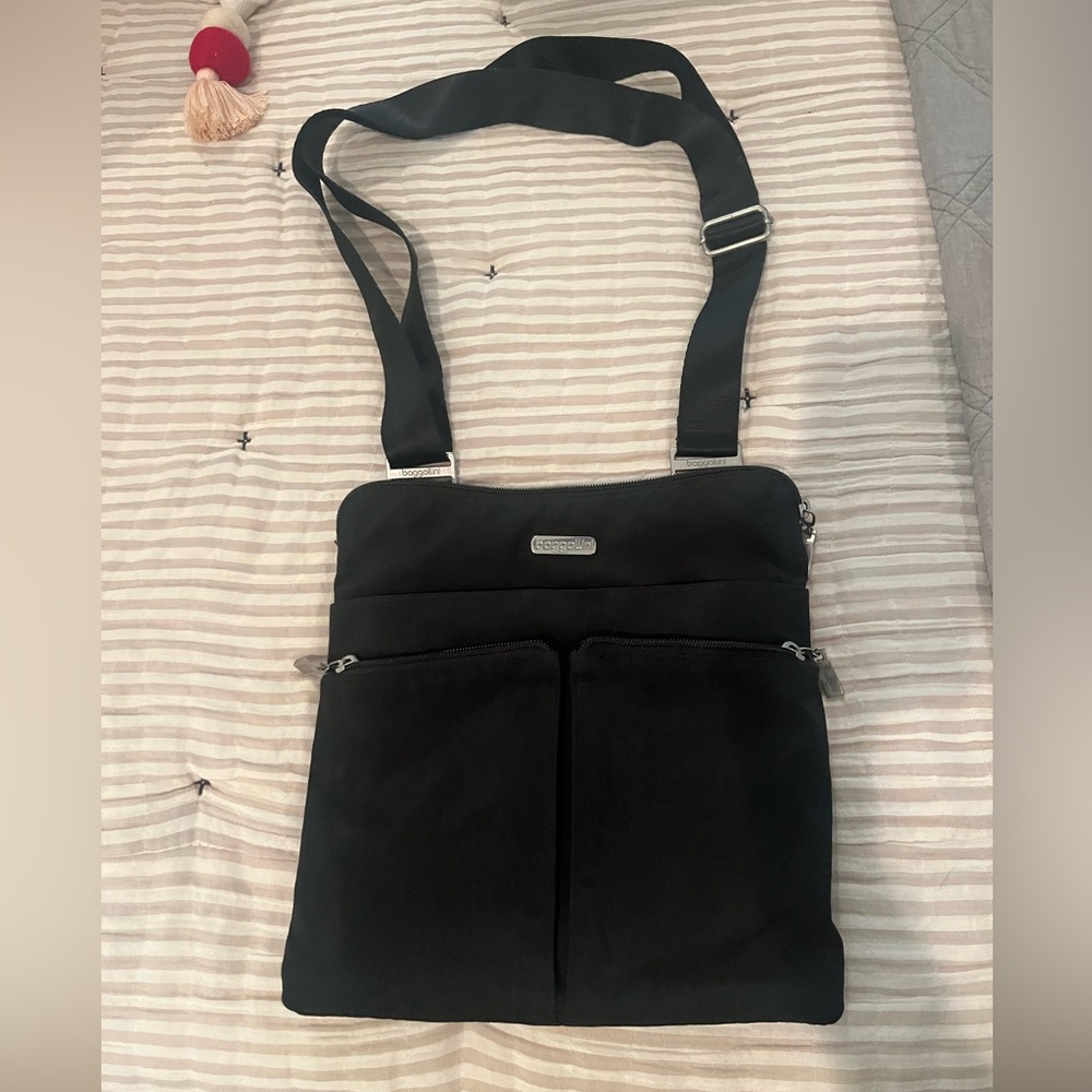 Baggallini Black Shoulder Bag